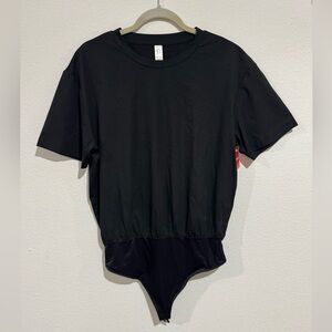 Spanx Tee Shirt Bodysuit Classic Black Size Large Womens Casual Undergarmet
